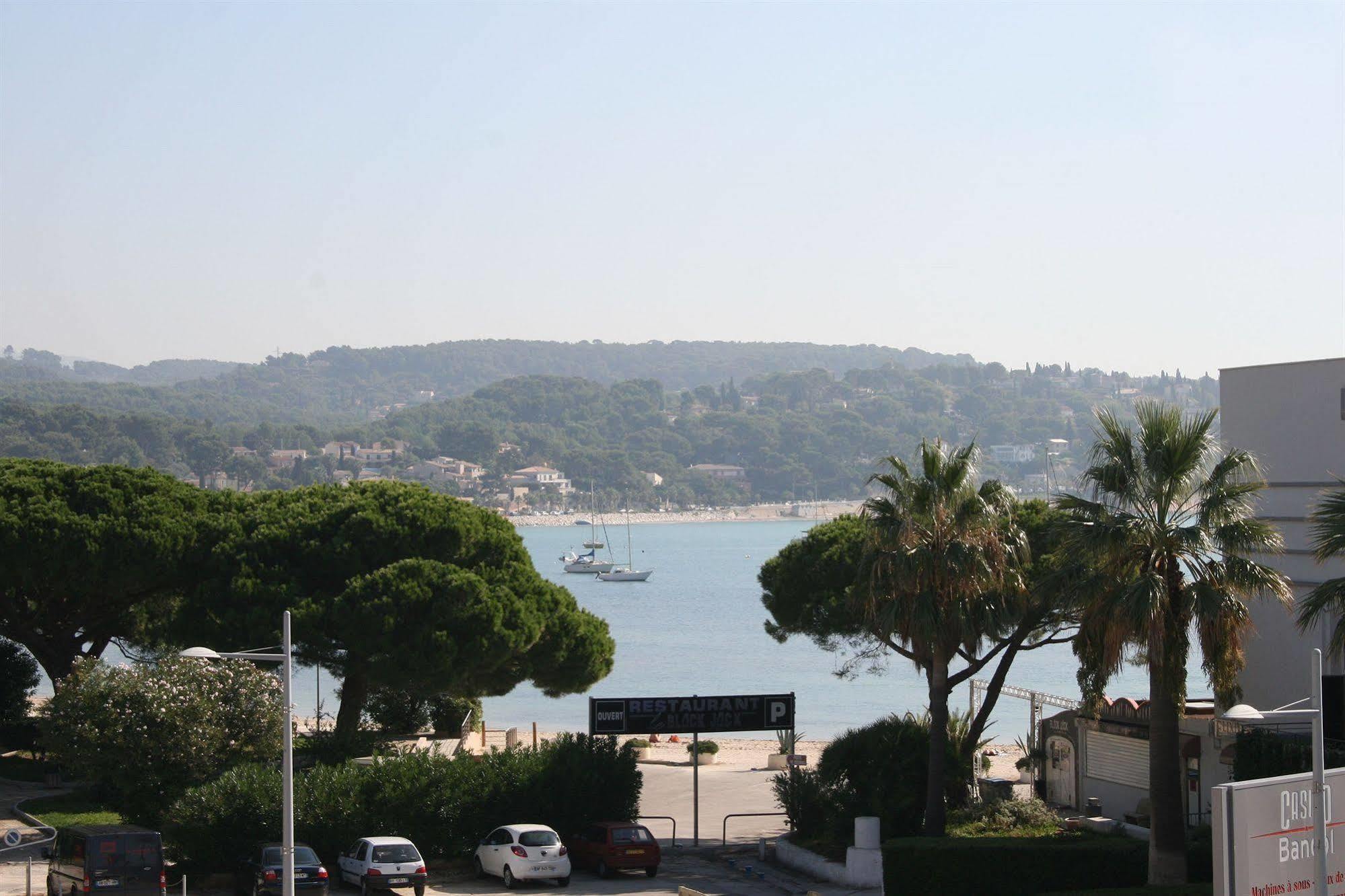 Hotel De La Baie Bandol Exterior photo